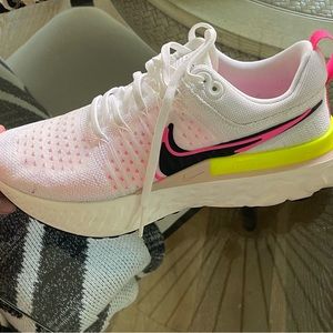 Nike React Infinity Run Flyknit 2